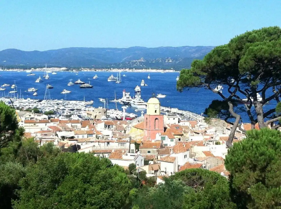 Hotels near Eglise Notre-Dame de l'Assomption