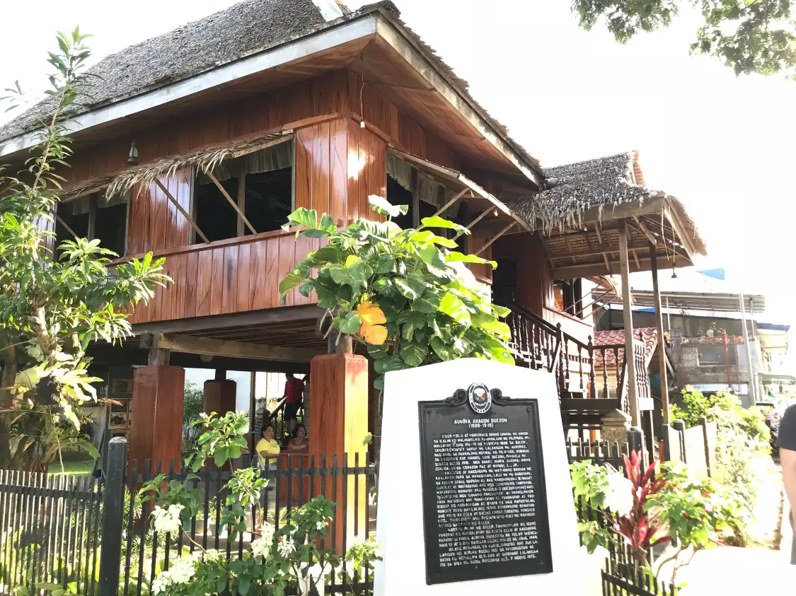 Hotels near Quezon's Resthouse