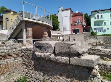 Agora