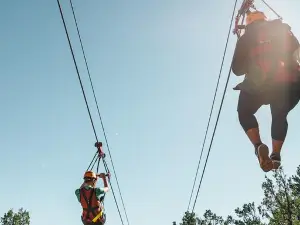 Glorieta Adventures: High Five Zipline