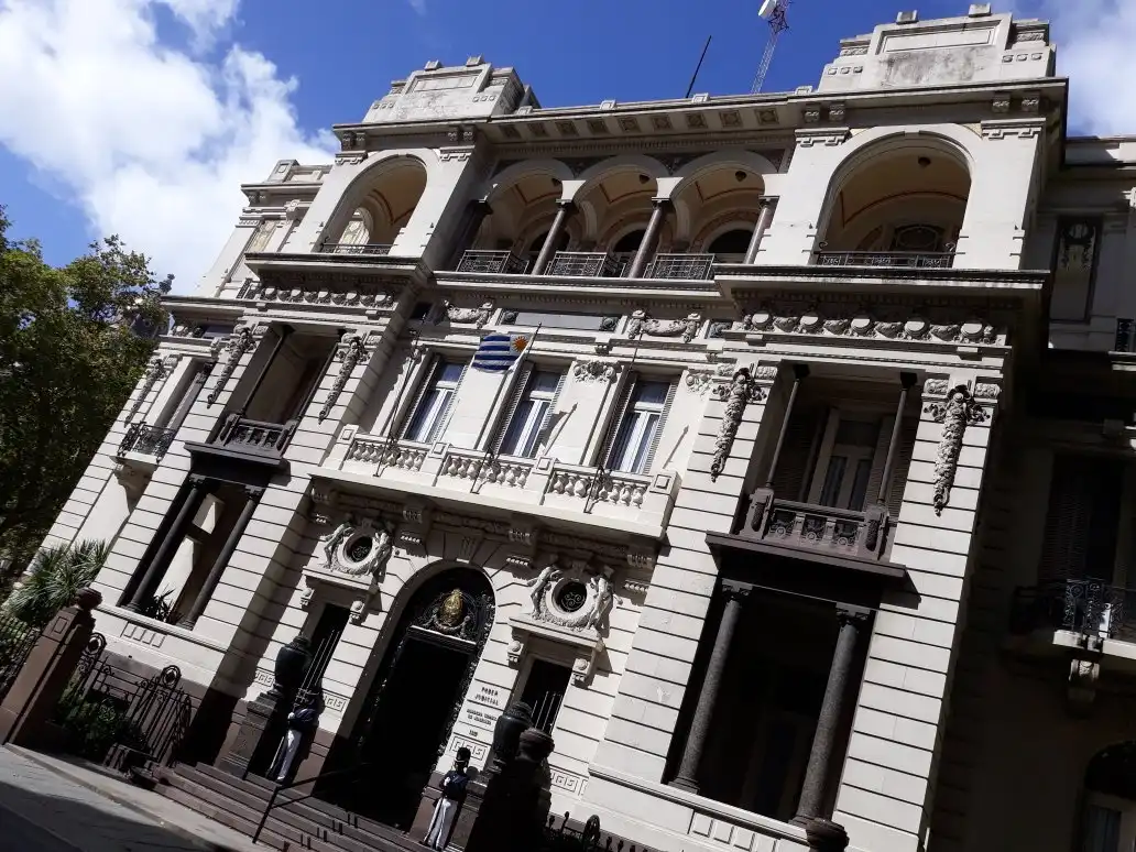 Hotel in zona Poder Judicial Sede Central