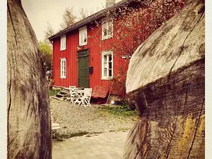 Klokkarstu, Galleri-Verksted-Kunstbutikk