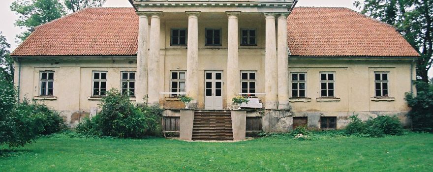 Padure Manor