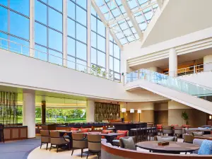 All-Day Dining Atrium