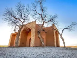 Sheikh Azari tomb