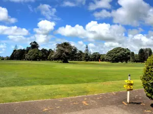 Manukorihi Golf Club
