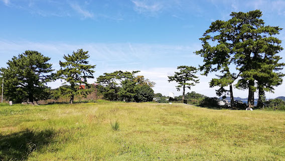 Toba Castle Honmaru Ruins