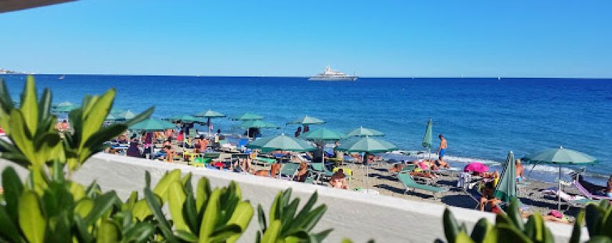 beach Bussana