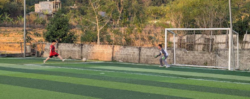 Sân Bóng Bản Dửn