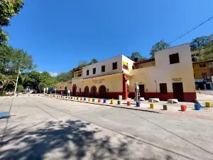 Parque De Bolombolo
