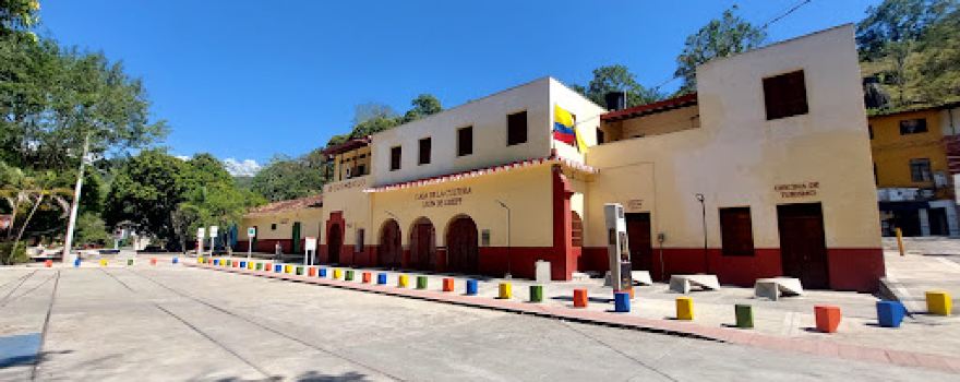 Parque De Bolombolo