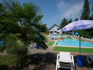 Camping et Gites des Bains