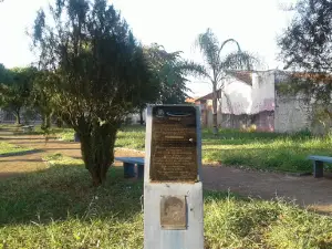 Square Waldemar Jesus De Sousa Soares