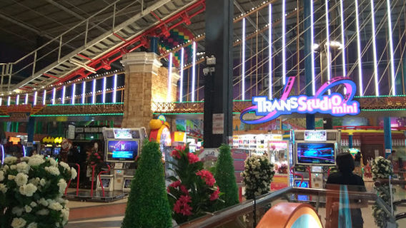 TRANS STUDIO MINI MANADO