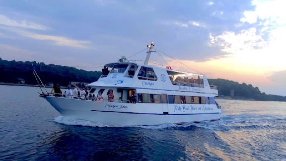 Pula Boat Tours – Adventures | Dolphin & Sunset Watching | Day Cruises | Best Boat Trips in Istria by Europa Boat©