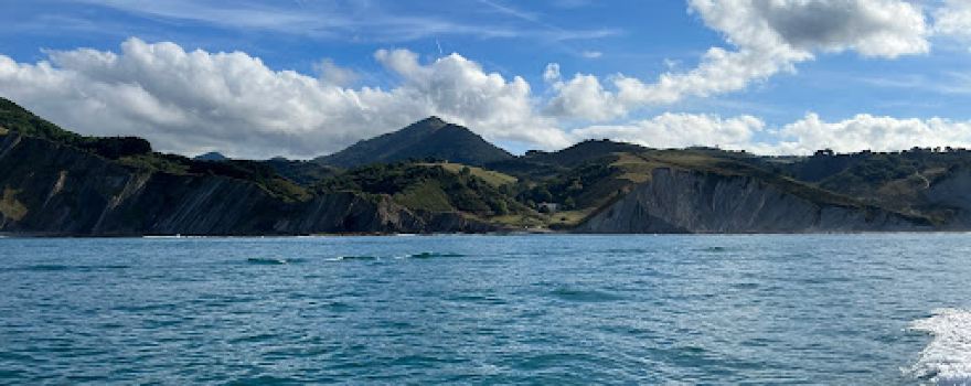 Salida barco Zumaia visitas guiadas Geoparkea