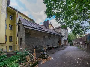 Самый старый жилой дом в России