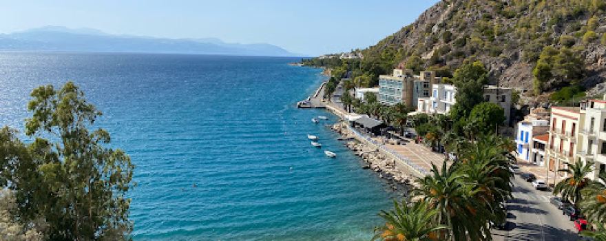 Loutraki Beach Park