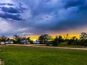 Urban Hidden Acres RV & Mobile Home
