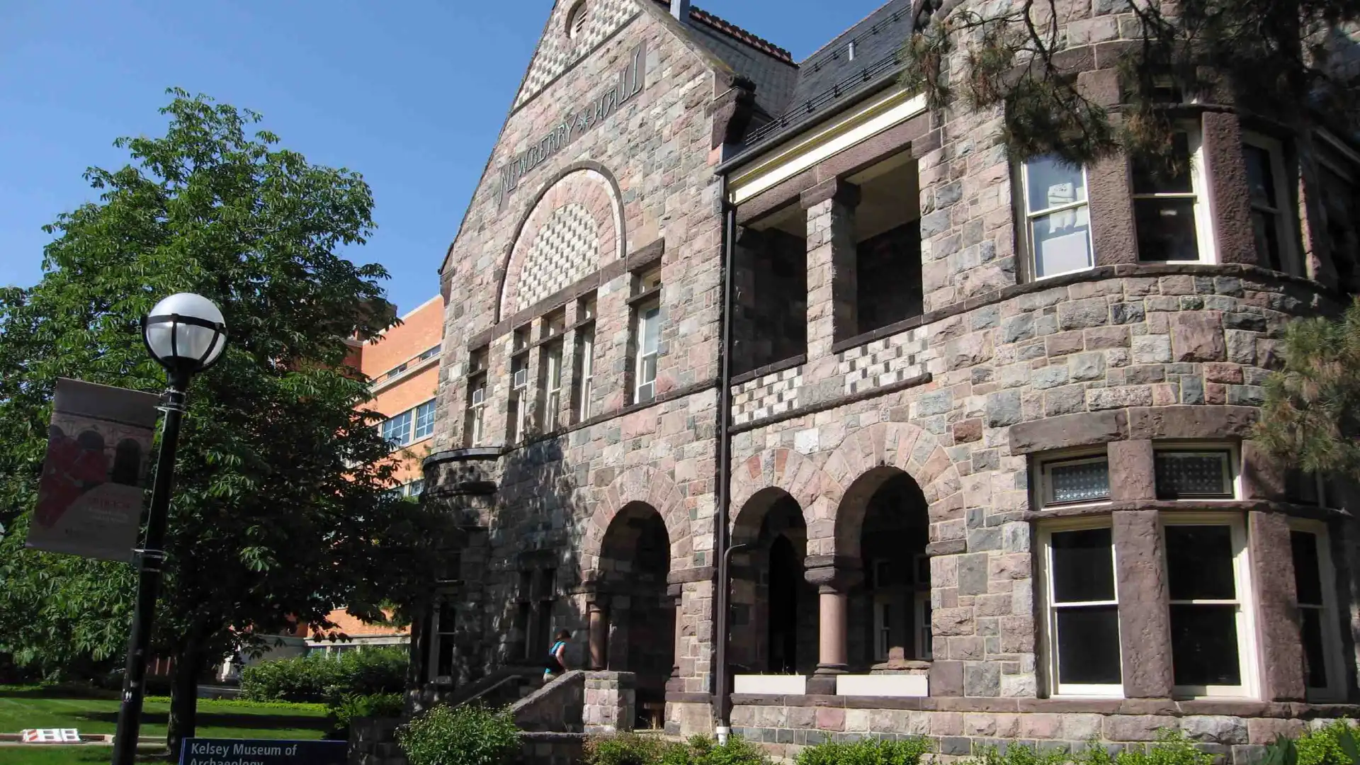 โรงแรมใกล้Kelsey Museum of Archaeology