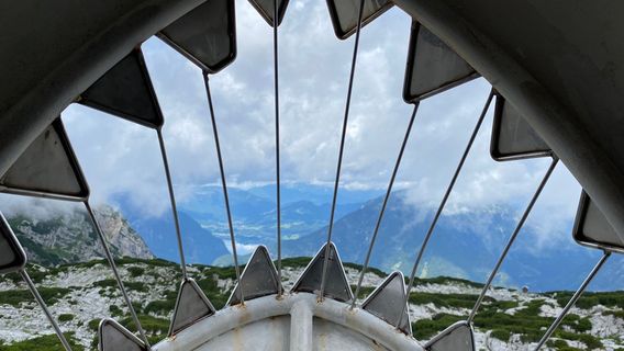 Dachstein Giant Ice Caves