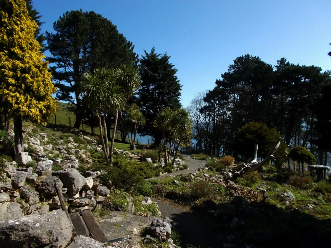 Hotels near Happy Valley Botanical Gardens