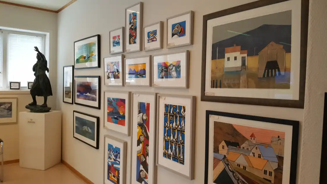 Hotels near Gallery Dagfinn Bakke