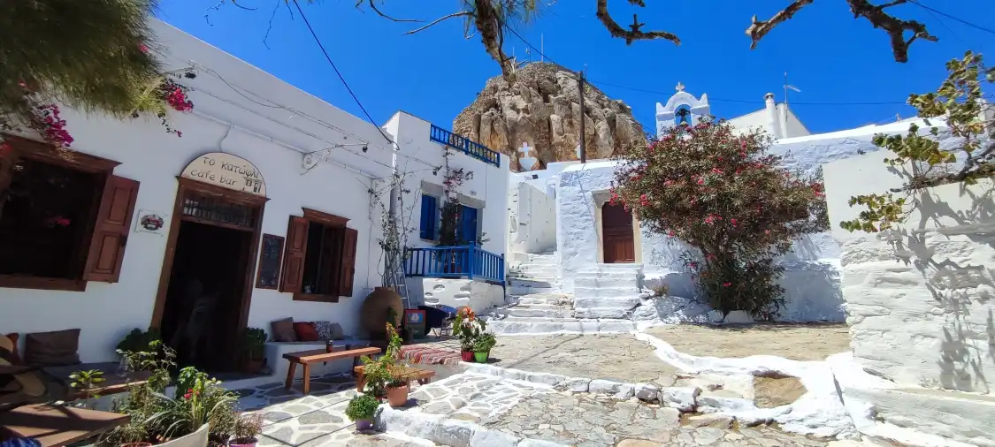 Hotels near Chora