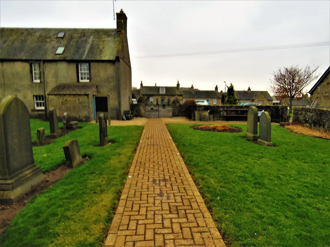 5_Dalmeny Church