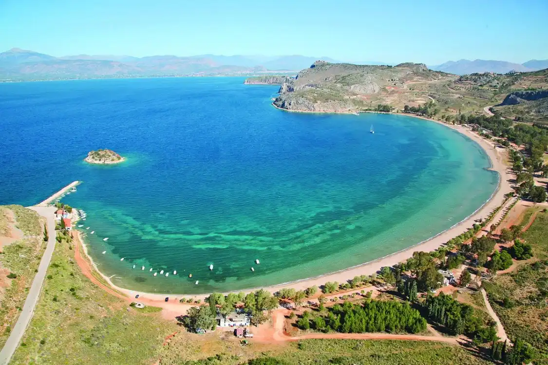 Hotels near Karathona Beach