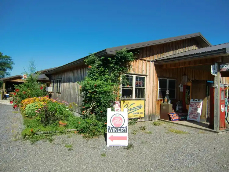 Hotels in Springport