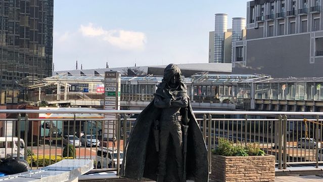 Captain Harlock Statue