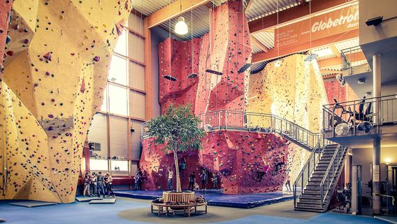 Magic Mountain (Climbing / Bouldering)