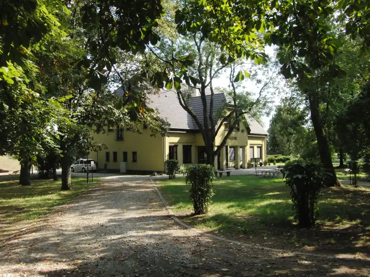 Sroda Wielkopolska County