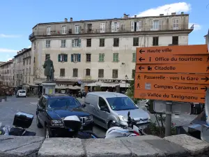 Pascal Paoli statue