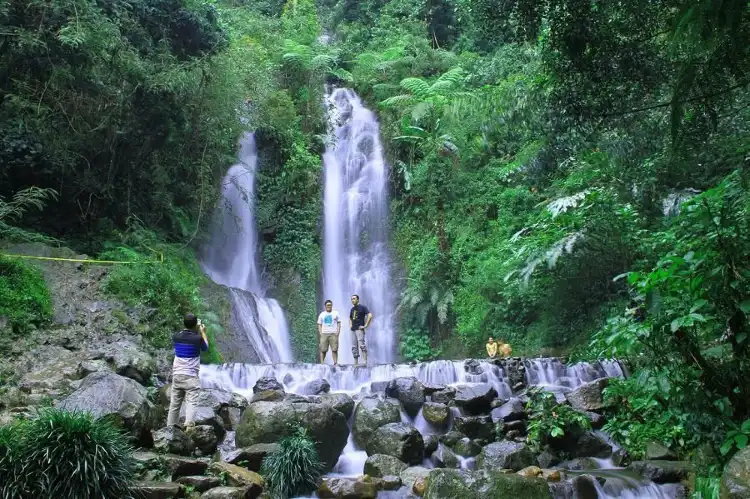 Hotels in Panjalu
