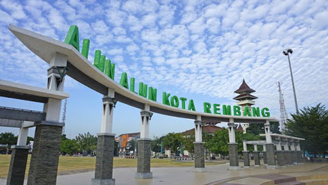 Alun-Alun Kota Rembang