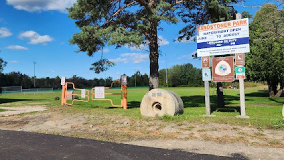 Sandstoner Park
