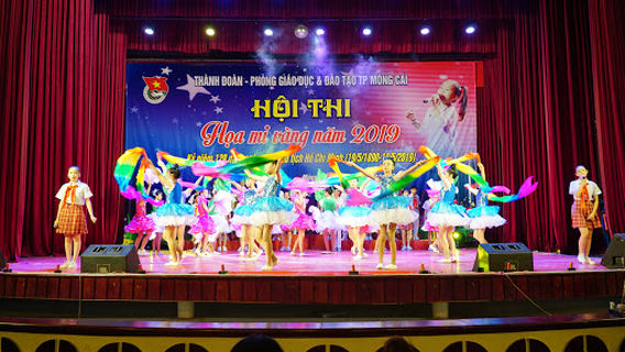 Trung tâm văn hoá TP Móng Cái