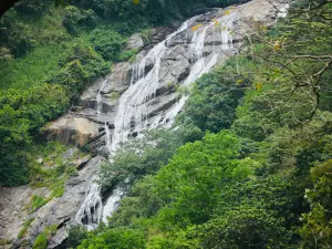 Asupini Ella Falls