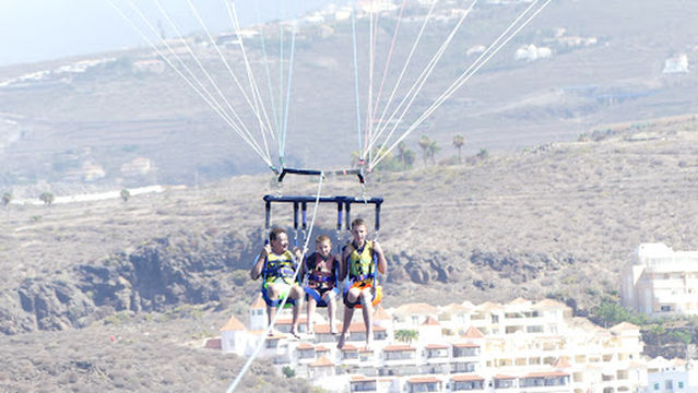 Parasailing Tenerife - Aj Fly Water sports