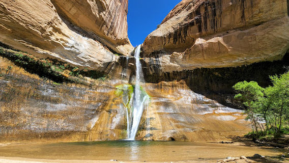 Lower Calf Creek Falls