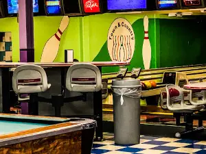 Town & Country Lanes