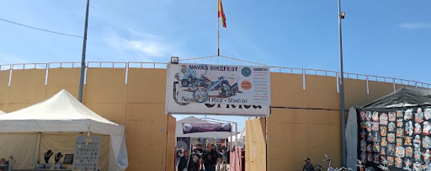 Plaza de Toros de Navas del Rey"La Criticá"