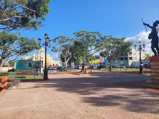 Plaza Pública de Dorado