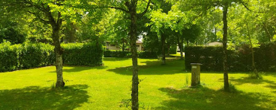 Camping Les Rives Du Lac Cantalès