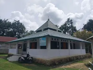 Masjid Pal Empat Kaana