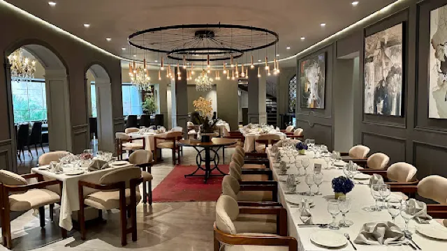 The Dynasty Restaurant & Banquets