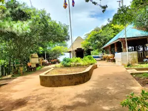 Phnom Doh Krormom Shrine