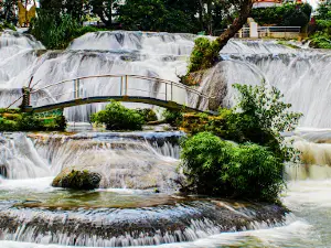 Pwe Kyauk Fall ပွဲကောက်ရေတံခွန်